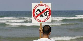 Caméras anti-noyade, bouée volante… À la plage, la tech sauve des vies cet été
